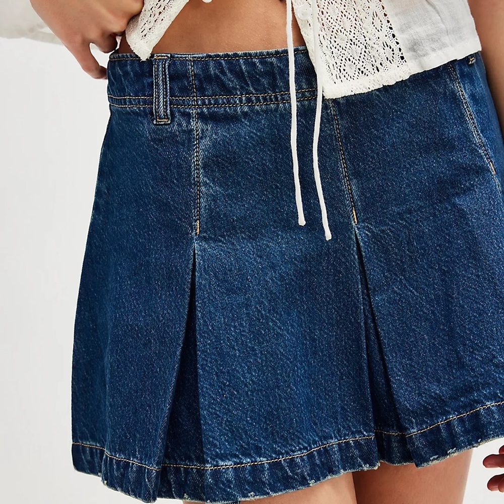 FREE PEOPLE MADISON AVE MINI SKIRT